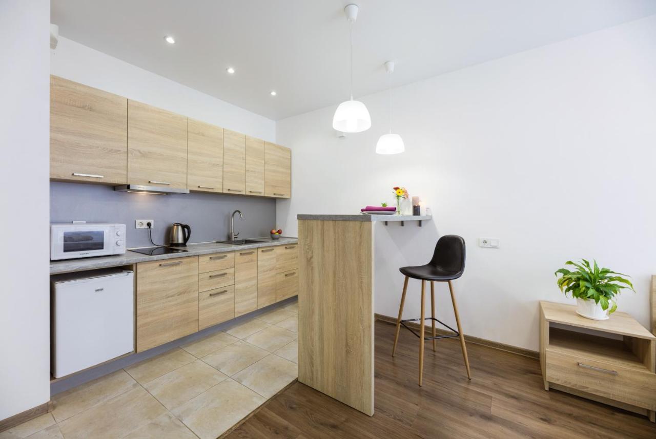 Nyvky Like Home - Studio - Apt 20 เคียฟ ภายนอก รูปภาพ