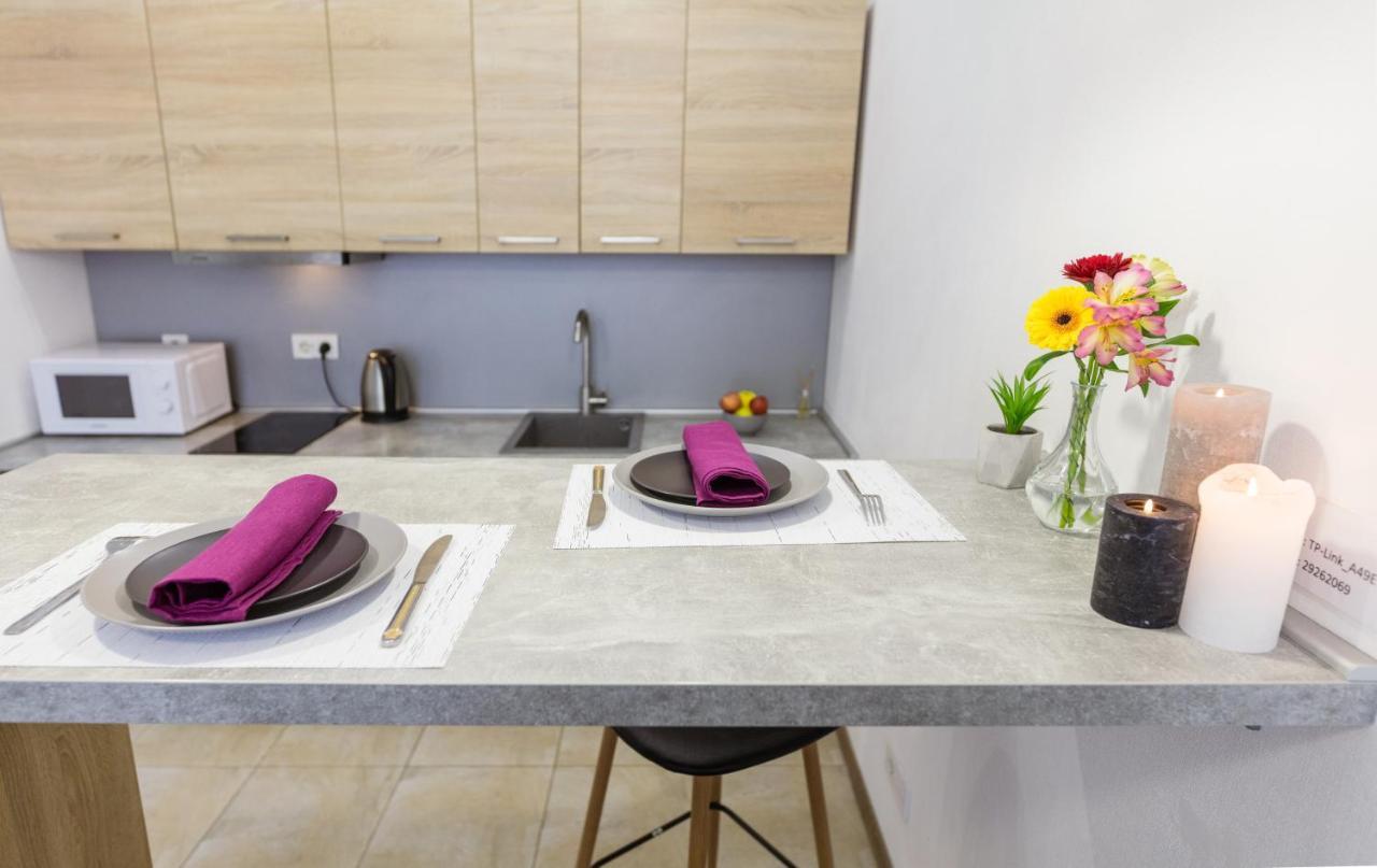 Nyvky Like Home - Studio - Apt 20 เคียฟ ภายนอก รูปภาพ